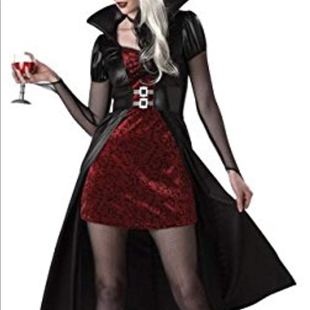 Lady vampire 🧛‍♀️ costume